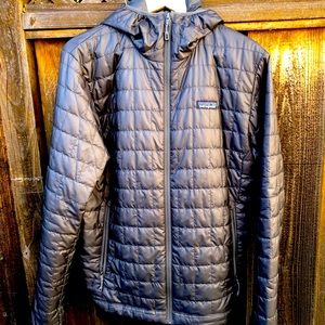 Patagonia Nano Puff Hoodie Jacket-Men’s size Medium-EUC